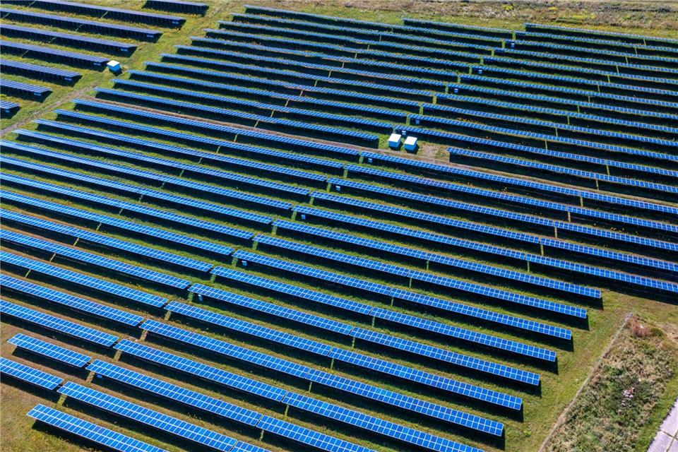 Wo sollen Photovoltaikanlagen noch gefördert werden und wie stark? (Symbolbild)Jens Büttner/dpa
