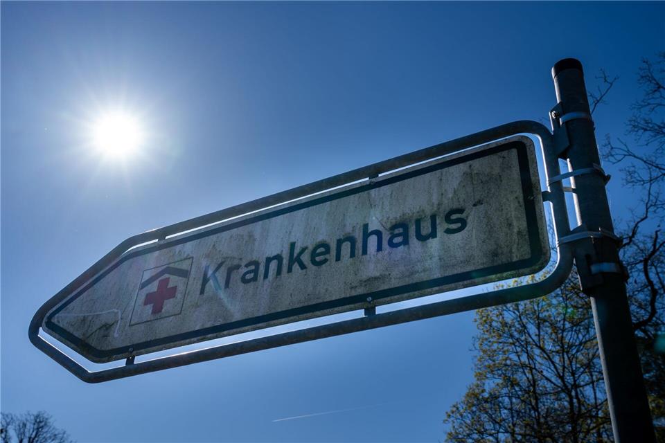 Wohl kein Kliniksterben, aber ist genug Geld für die Versorgung der Patienten da? (Symbolbild)Soeren Stache/dpa