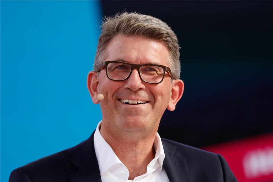 Wolfram Weimer, aus Gelnhausen stammender Ex-Chefredakteur von „Welt“ und „Focus“, ist bekennender Lokalpatriot, auch wenn er nicht mehr in seiner Heimatstadt wohnt. (Archivbild)Thomas Banneyer/dpa