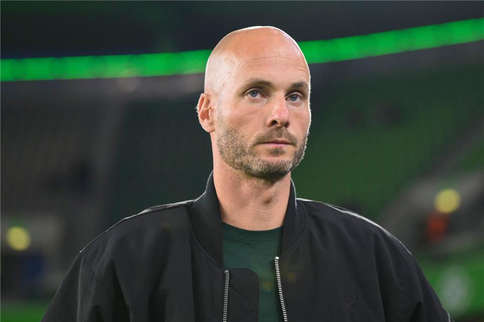 Wolfsbur-Trainer Paul Simonis.Swen Pförtner/dpa