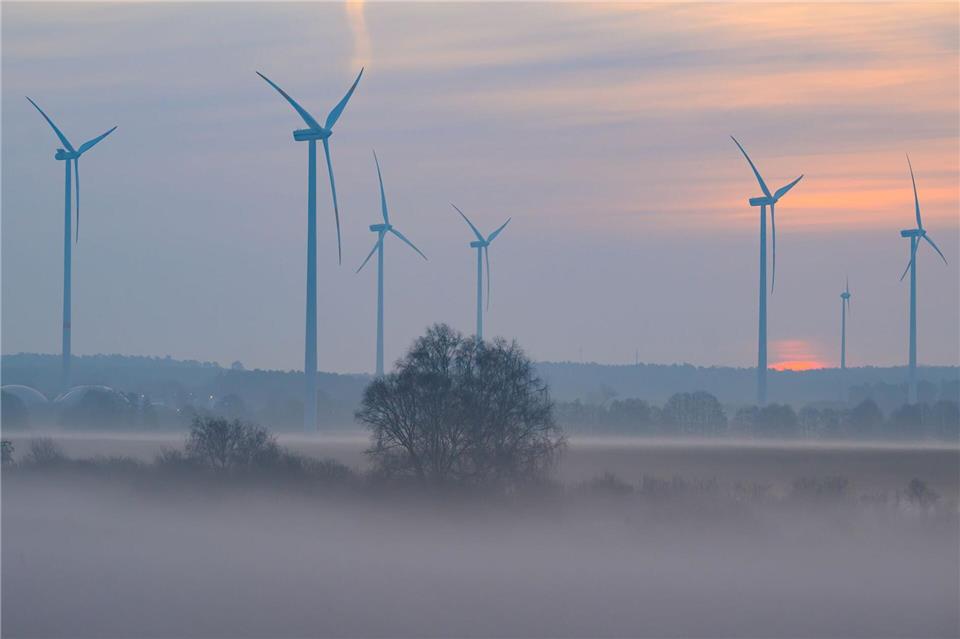 Wolken und zeitweise Regen bestimmen das Wochenende in Berlin und Brandenburg. (Archivbild)Patrick Pleul/dpa