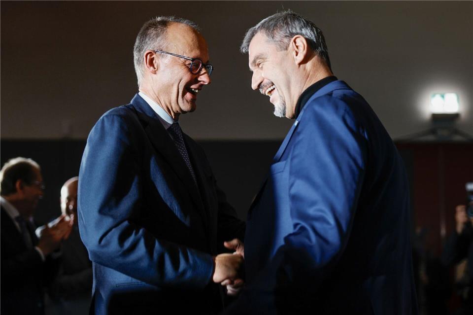 Wollen auch auf dem CSU-Parteitag Einigkeit demonstrieren: Friedrich Merz und Markus Söder. (Archivbild)Tobias Koch/CDU/CSU-Fraktion im Deutschen Bundestag/dpa