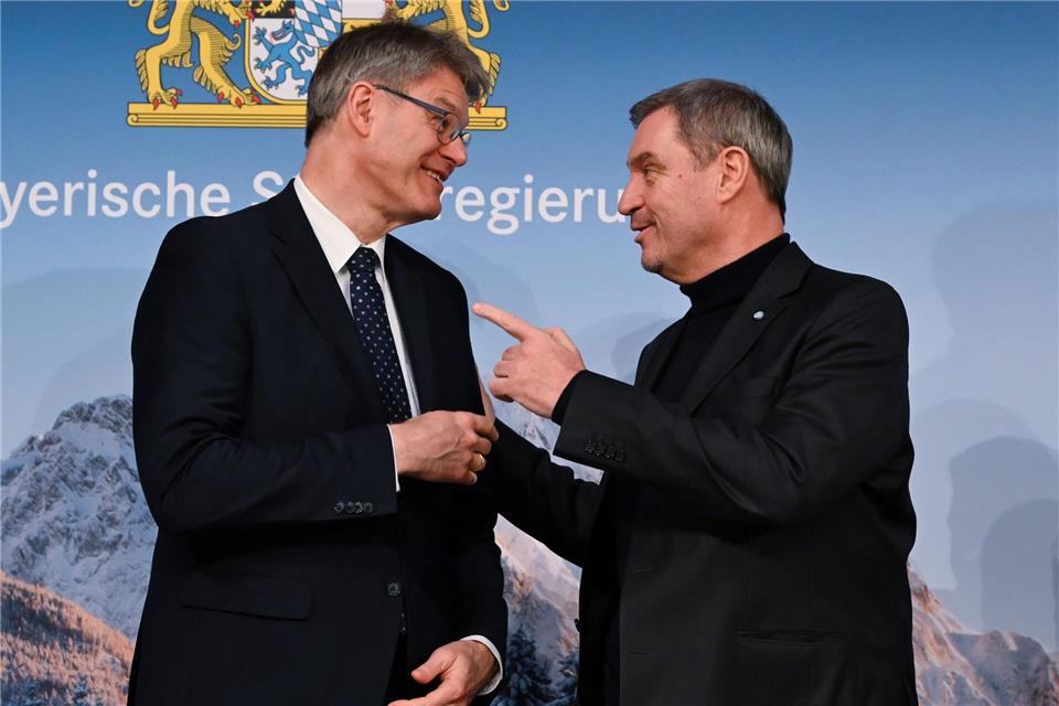 Wollen bei Verkehrsprojekten an einem Strang ziehen: Markus Söder und Bundesverkehrsminister Patrick Schnieder.Sven Hoppe/dpa