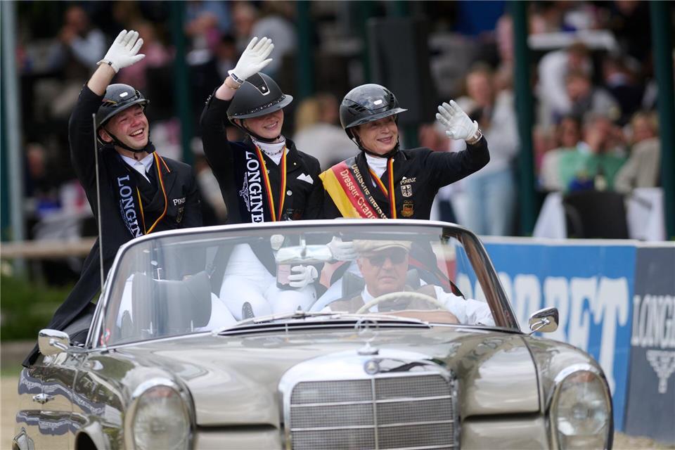 Wollen bei der WM starten: die DM-Medaillengewinner Raphael Netz, Semmieke Rothenberger und Isabell Werth. (Archivbild)Bernd Thissen/dpa