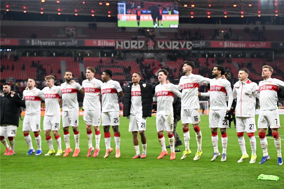 Wollen feiern wie nach dem Hinspielsieg: Die Profis des VfB Stuttgart. (Archivbild)Federico Gambarini/dpa