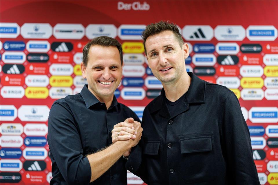 Wollen mittelfristig mit dem FCN in die Bundesliga: Miroslav Klose (r) und Joti Chatzialexiou. (Archivfoto)Daniel Karmann/dpa