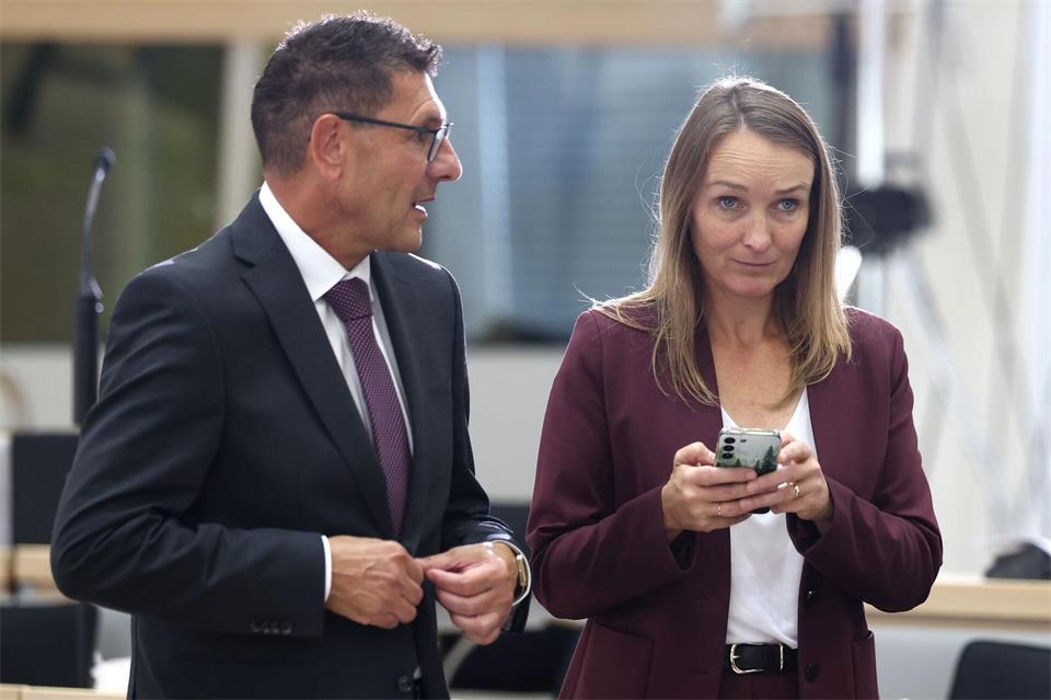 Wollen nun bei den Inhalten nachlegen: die BSW-Politiker Thomas Schulze und Claudia Wittig.Jan Woitas/dpa pool/dpa