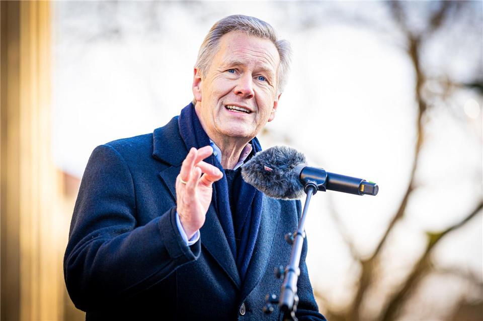 Wulff sieht die AfD und die Linke als Profiteure der Migrationspolitik der Union. (Archivbild)Moritz Frankenberg/dpa