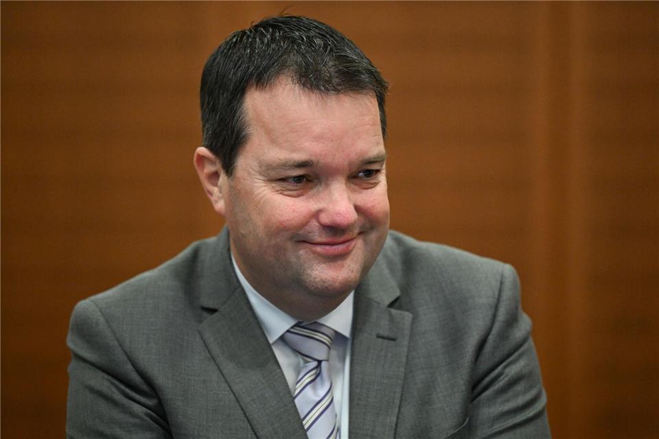 Wurde freigesprochen: Ex-DFB-Schatzmeister Stephan Osnabrügge. (Archivbild) Arne Dedert/dpa