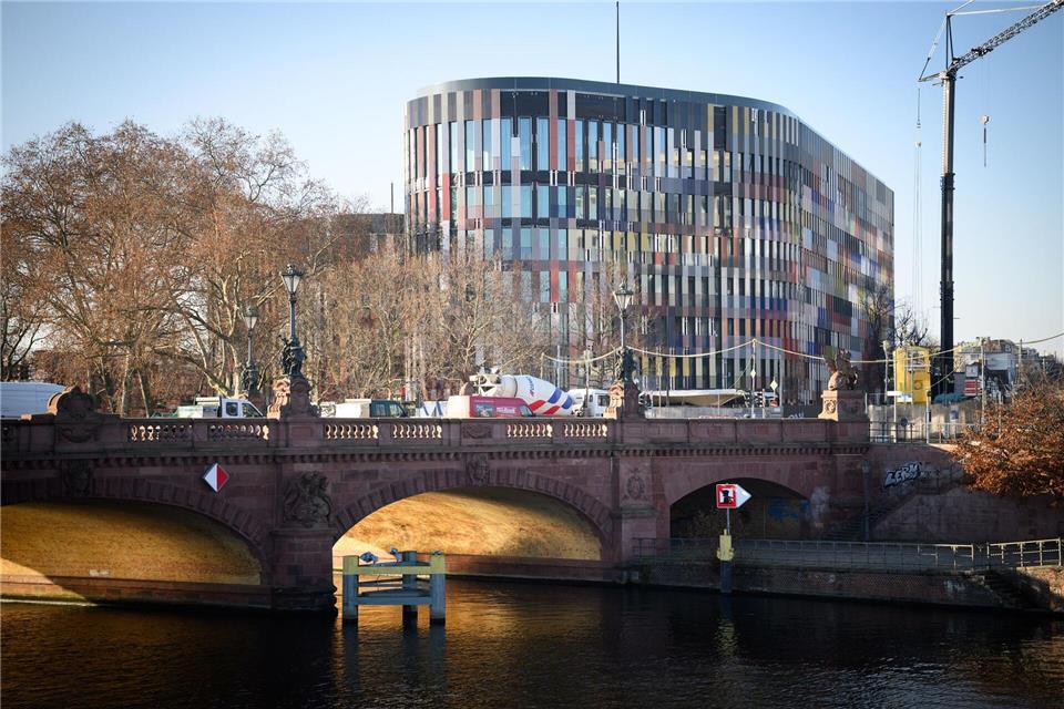 Wurde nicht rechtzeitig fertig: das Ausweichquartier für den Bundespräsidenten. (Archivbild)Bernd von Jutrczenka/dpa