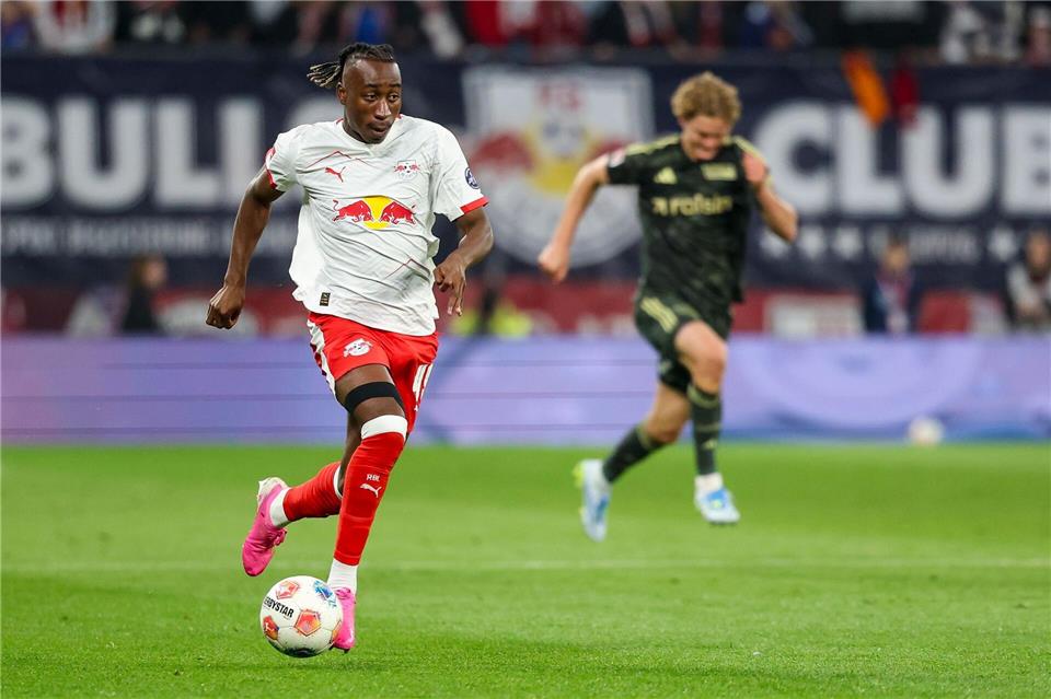 Yan Diomande ist trotz der Transferverhandlungen im Trainingslager von RB abgekommen. (Archivbild)Jan Woitas/dpa