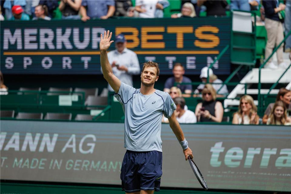 Yannick Hanfmann feierte seinen 100. Sieg auf der ATP-Tour. Friso Gentsch/dpa