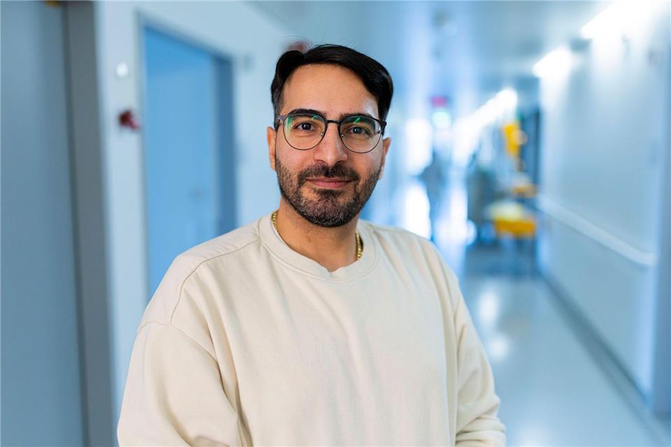 Yosef Ramfar ist Stationsleiter im Siloah-Krankenhaus in Hannover.Michael Matthey/dpa