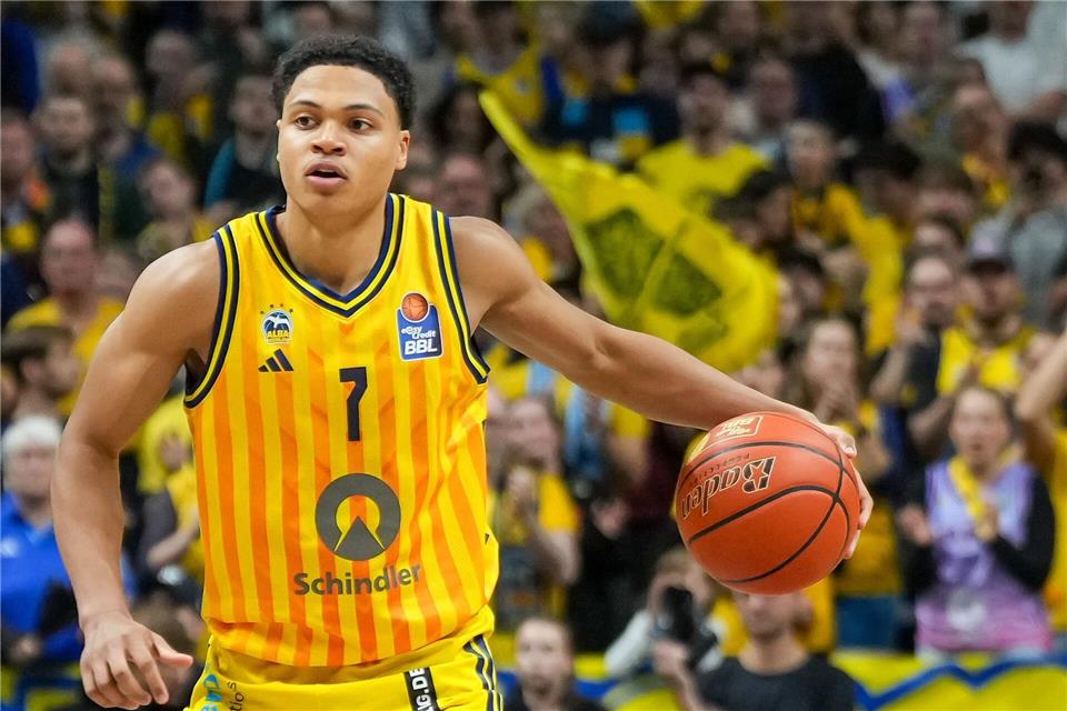 Youngster Jack Kayil war gegen Bamberg bester Alba-Werfer. (Archivbild)Soeren Stache/dpa