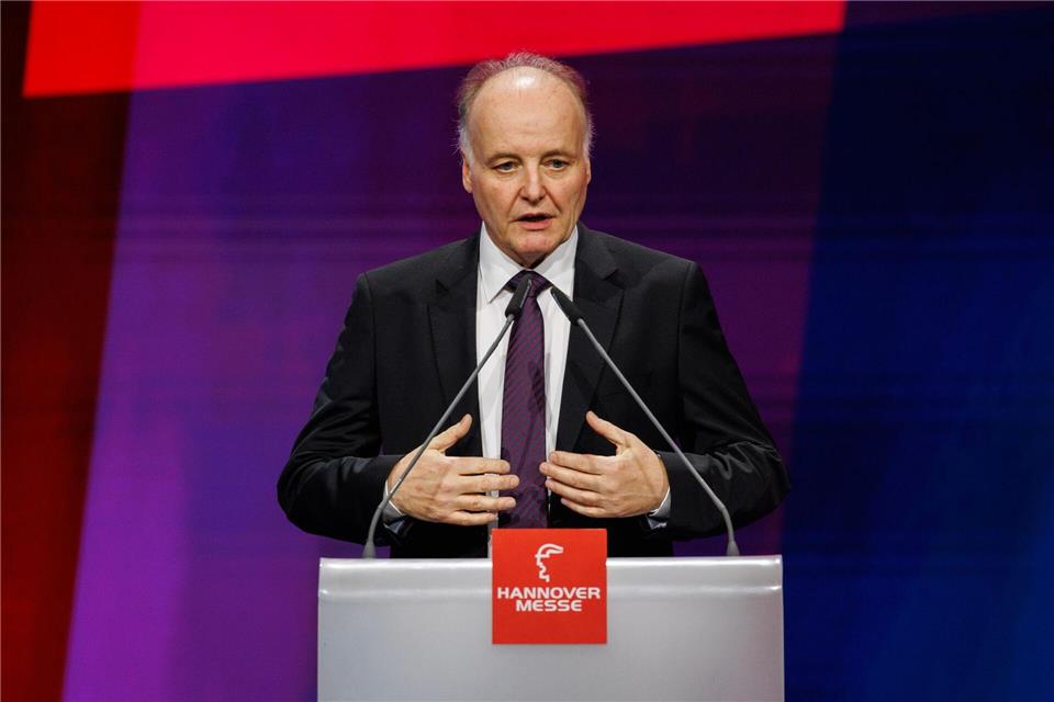 ZVEI-Präsident Gunther Kegel sieht die am Montag beginnende Hannover Messe als wichtiges Schaufenster für die Elektro- und Digitalindustrie. (Archivbild)Michael Matthey/dpa