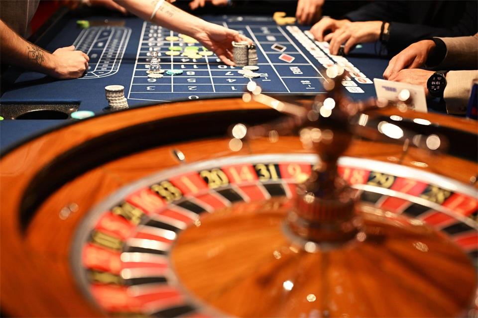 Zähe Tarifgespräche bei den Spielbanken. (Symbolbild)Uli Deck/dpa