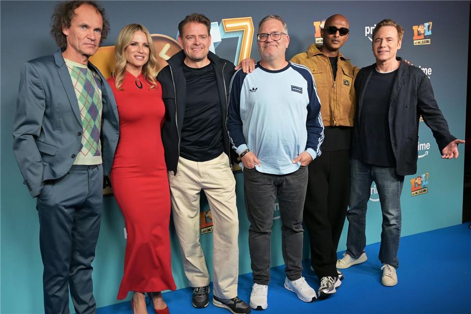 Zehn Comedians versuchen, sich gegenseitig mit Absurditäten, Späßen und Comedy-Nummern zum Lachen zu bringen, beobachtet von mehr als 40 Kameras.Malin Wunderlich/dpa