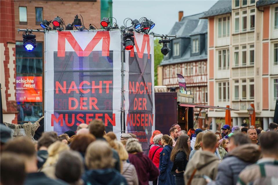 Zehntausende besuchten Veranstaltungen der „Nacht der Museen“. (Archivbild)Andreas Arnold/dpa