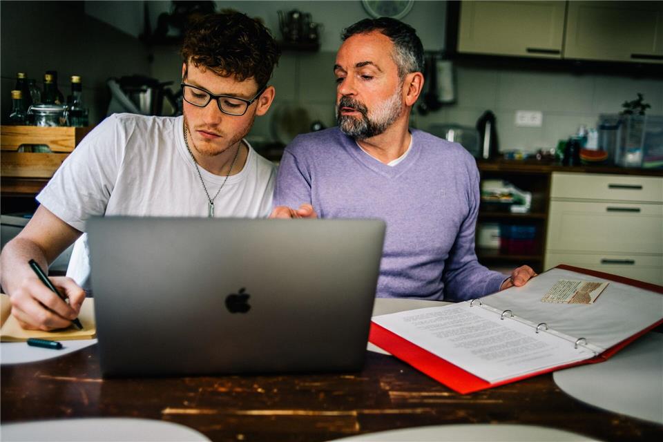 Zentrale Vermögensübersicht: Eine vollständige und übersichtliche Dokumentation aller Konten, Depots, Versicherungen und Immobilien erleichtert Erben den Zugriff auf das Vermögen.Zacharie Scheurer/dpa-tmn