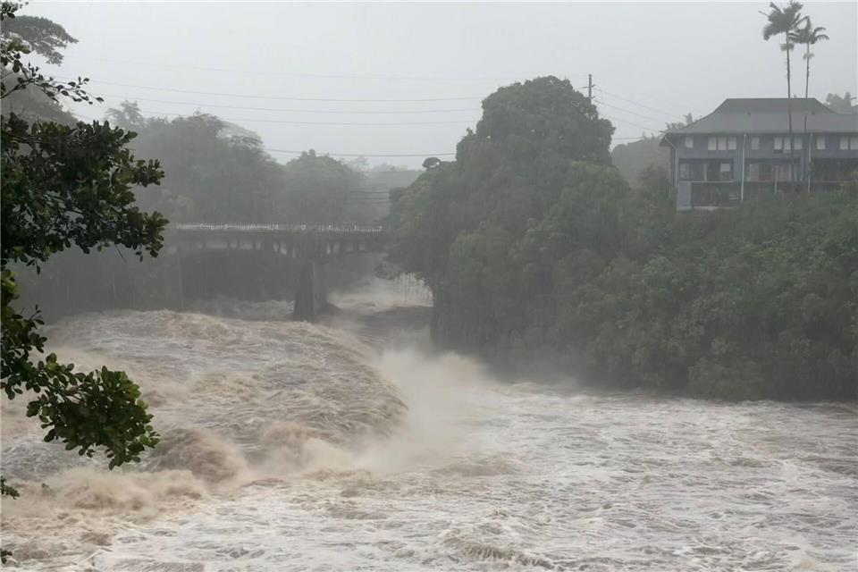 Zerstörerische Winde und massive Niederschläge auf Hawaiis größter Insel. Taylor Cozloff/Civil Beat/AP/dpa
