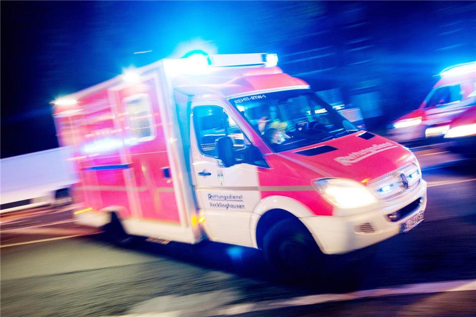 Zeugen berichteten von einem rund drei Meter hohem Feuerball. (Symbolbild)Marcel Kusch/dpa
