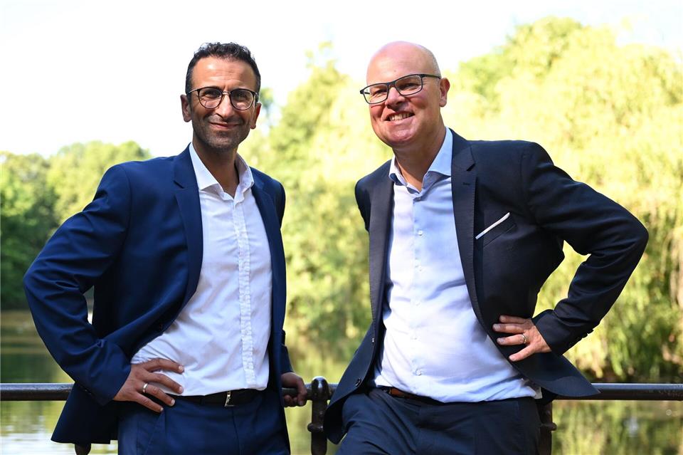 Ziehen bei Klimaanpassung an einem Strang: Umweltminister Goldschmidt und Kiels Oberbürgermeister Yilmaz.Lilli Förter/dpa