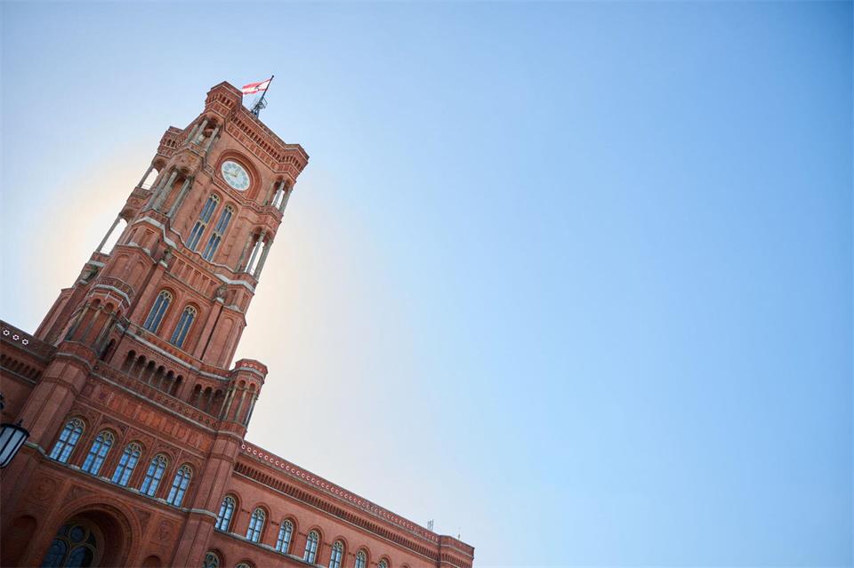 Zieht Eralp ins Rote Rathaus ein? (Archivbild)Sebastian Gollnow/dpa