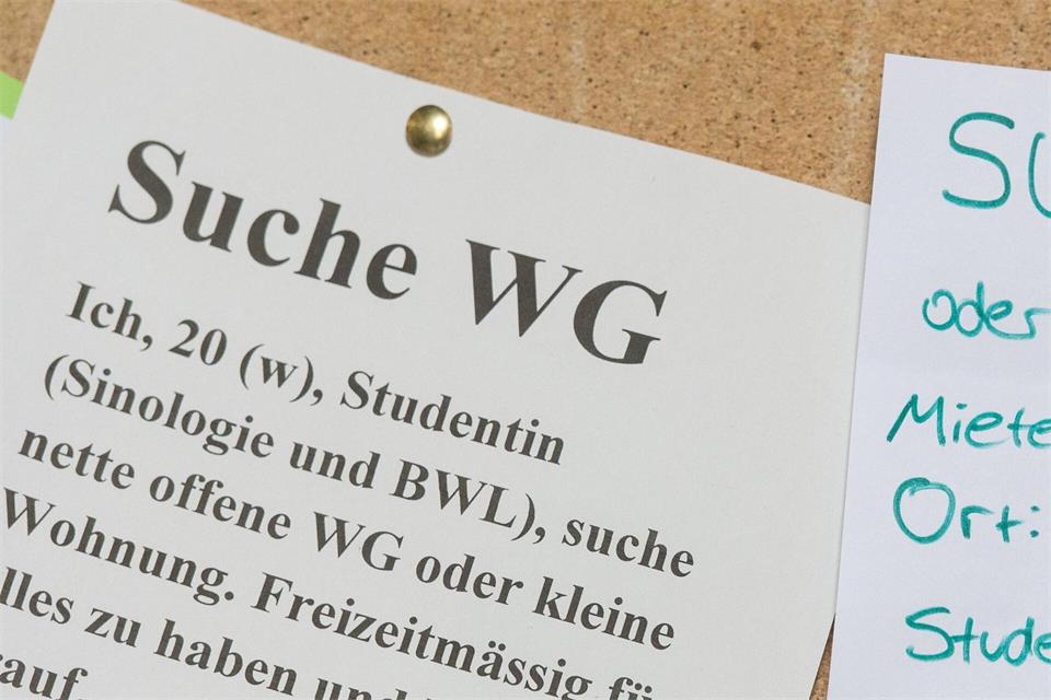 Zimmer für Studierende sind weiter knapp – Tausende suchen bisher vergeblich. (Symbolbild)Patrick Seeger/dpa