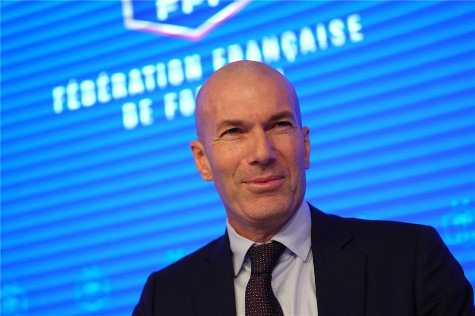 Zinédine Zidane unterschrieb einen Vertrag bis 2030.Aurelien Morissard/AP/dpa