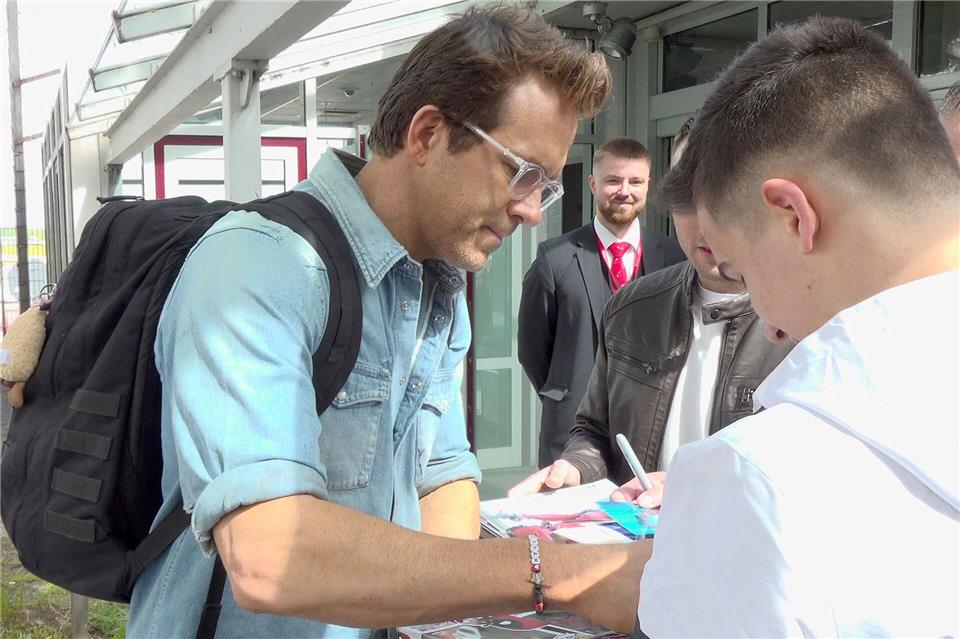 Zu den Stars der OMR 2025 gehört auch Schauspieler Ryan Reynolds.Bodo Marks/dpa
