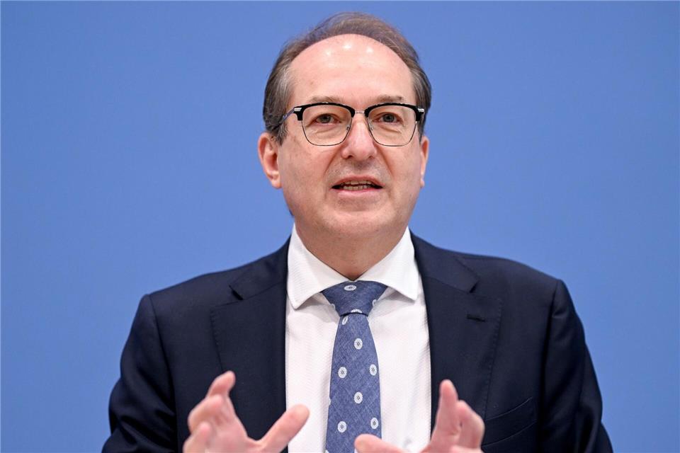 Zu der Entsendung der Bundespolizisten hat sich Bundesinnenminister Alexander Dobrindt (CSU) mit Außenminister Johann Wadephul (CDU) abgestimmt. Britta Pedersen/dpa