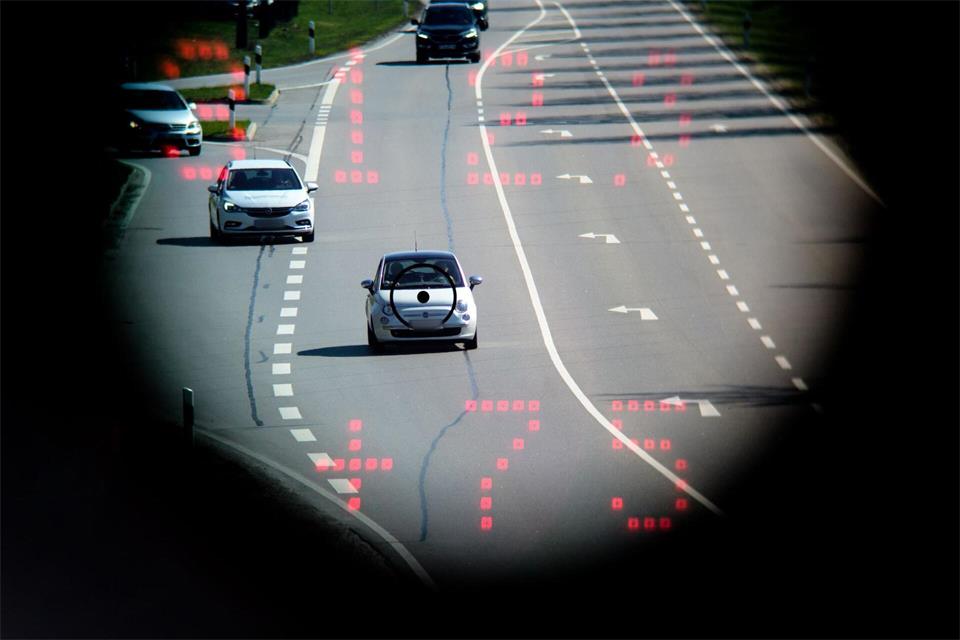 Zu schnell gefahren? Seit dem 1. Juli 2026 gilt für Verkehrsordnungswidrigkeiten eine neue Verjährungsfrist.picture alliance/dpa