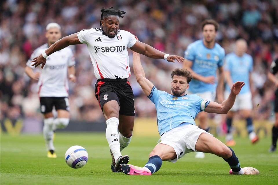 Zu viele Muskeln: Adama Traoré hat von seinem Trainer Fitnessstudio-Verbot bekommen. (Archivbild)Adam Davy/PA Wire/dpa