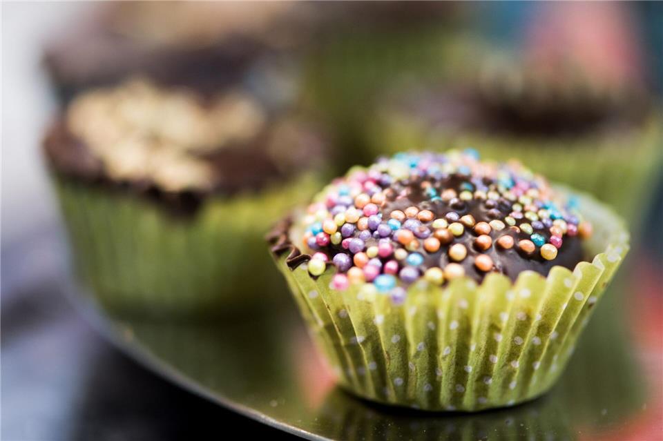 Zucker liefert unserem Körper schnell Energie - daher haben wir bei Stress große Lust auf Süßes. Franziska Gabbert/dpa-tmn