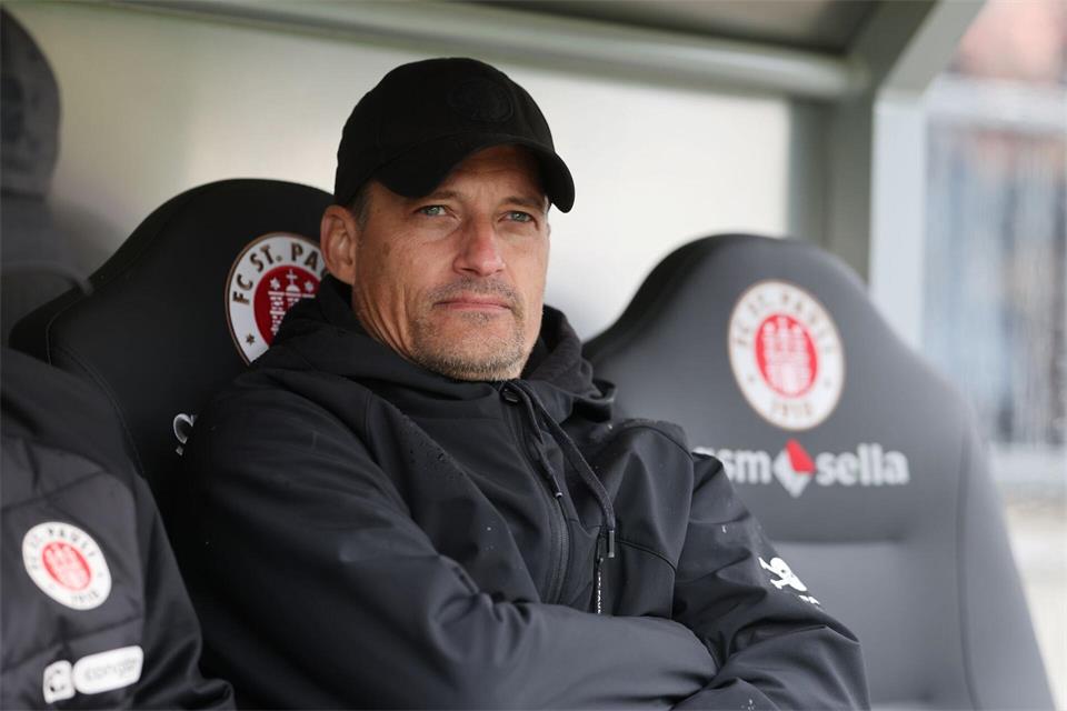 Zuletzt St. Pauli, nun Gladbach: Blessin übernimmt bei der Borussia. (Archivbild)Philipp Szyza/dpa