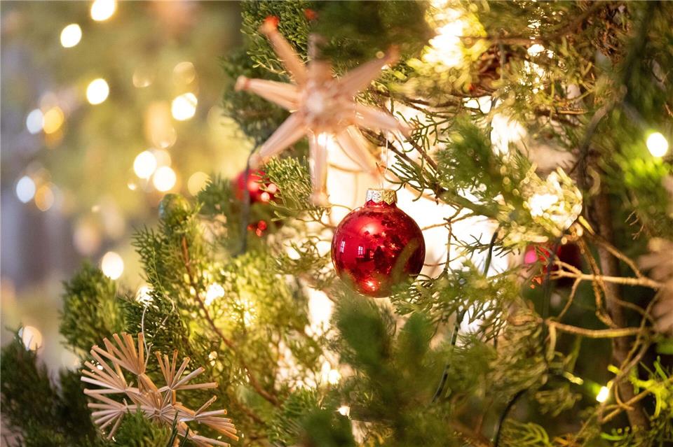 Zum Advent locken Hessens Kommunen mit verschiedenen Aktionen (Symbolbild)Sebastian Kahnert/dpa