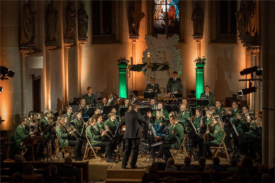 Zum Adventskonzert laden die Burgmusikanten in die St.-Martin-Kirche ein.