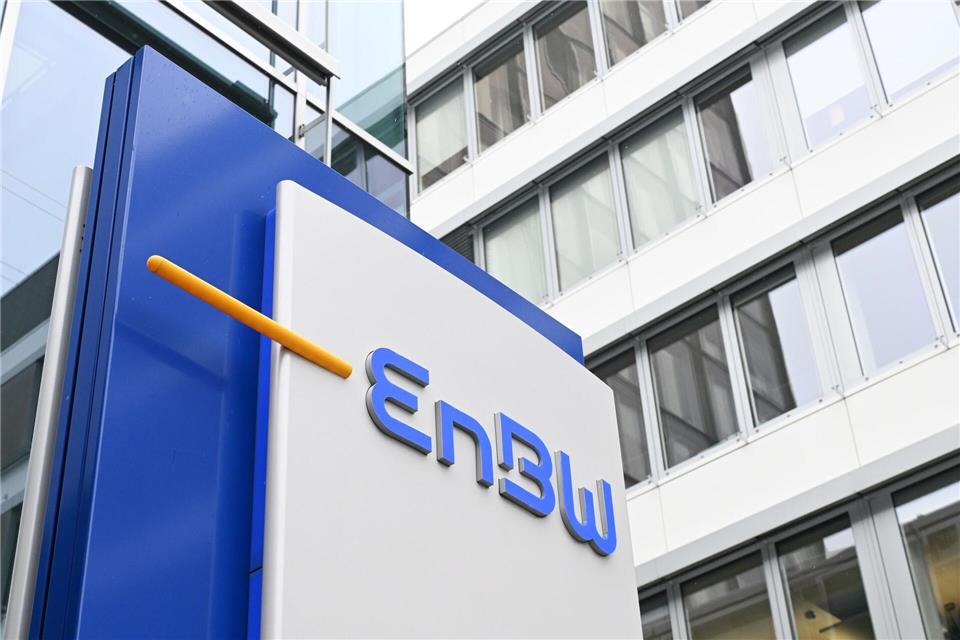 Zum Halbjahr liegt EnBW auf Kurs. (Archivbild)Bernd Wei�brod/dpa