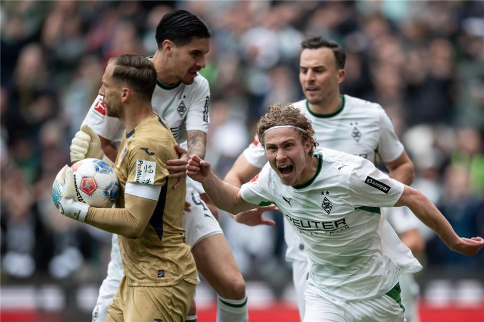 Zum Saisonabschluss gab es für die Borussia Grund zur Freude.Fabian Strauch/dpa
