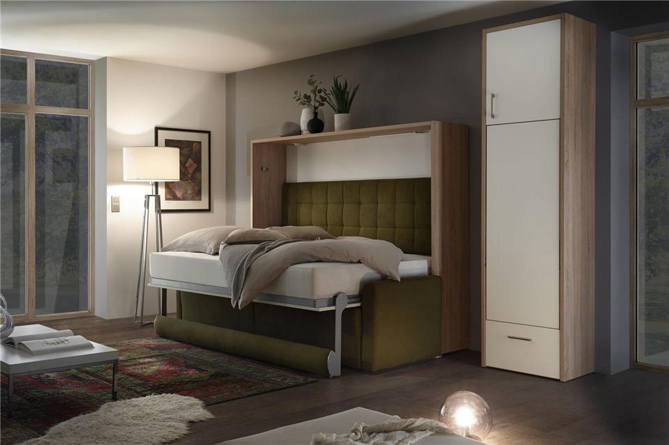 Ideen für wenig Platz: Einzimmerwohnung geschickt einrichten Zum Schlafen einfach ausklappen - praktisch so ein Wandbett. Hier ein Modell von Nehl Wohnideen.Gebr. Nehl/VDM/dpa-tmn