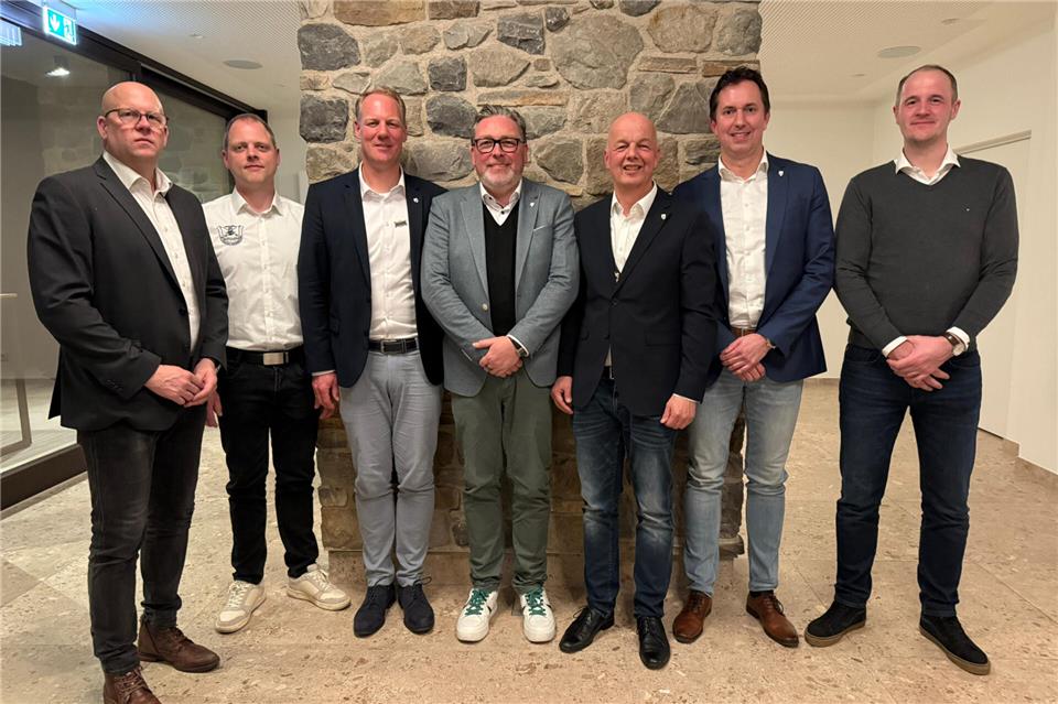 Zum Team gehören Dirk Onnebrink (Präsident), Daniel Bußmann (stellvertretender Kassierer), Mathias Kamps (Vizepräsident), Jörg Beßeling (Schatzmeister), Sebastian Büscher (Ehrenvizepräsident, neu), Marc Büning (Geschäftsführer) und Philipp Triphaus (stellvertretender Geschäftsführer) (v. l.).