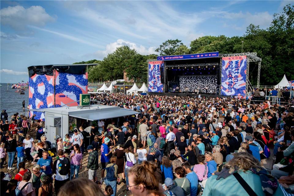 Zum „Watt en Schlick Fest“ in Dangast werden an diesem Wochenende wieder tausende Festivalbesucher erwartet. (Archivbild)Hauke-Christian Dittrich/dpa