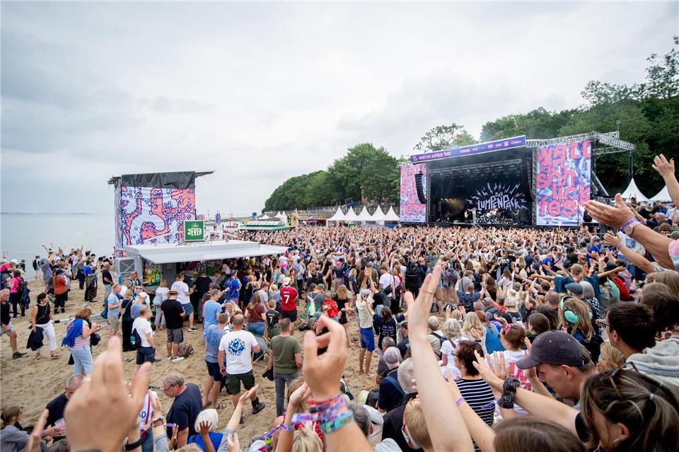 Zum „Watt en Schlick Fest“ in Dangast werden an diesem Wochenende wieder tausende Festivalbesucher erwartet.Hauke-Christian Dittrich/dpa