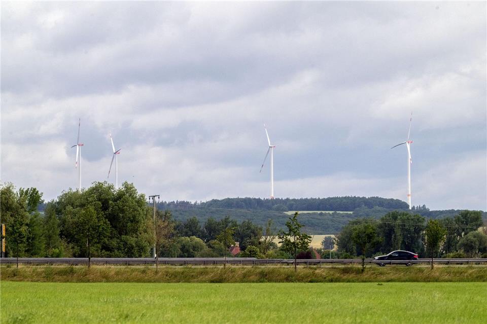Zum Wochenstart dürfte es vielerorts wolkig am Himmel bleiben.Pia Bayer/dpa