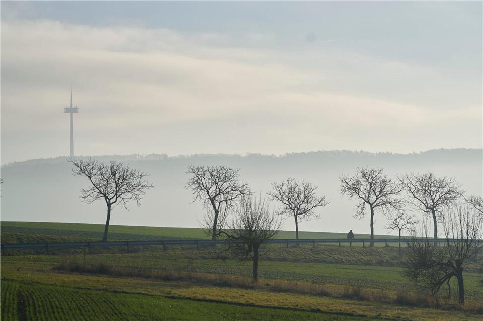 Zum Wochenstart kann es auch mehr Wolken am Himmel geben. Sascha Ditscher/dpa