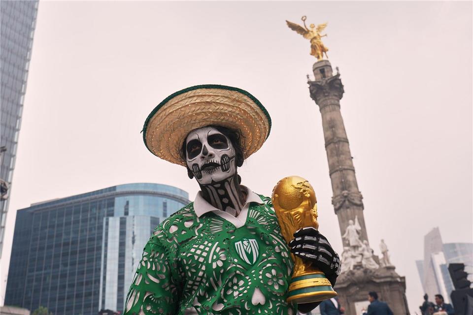 Zum dritten Mal startet eine WM in Mexiko-Stadt.Moises Castillo/AP/dpa