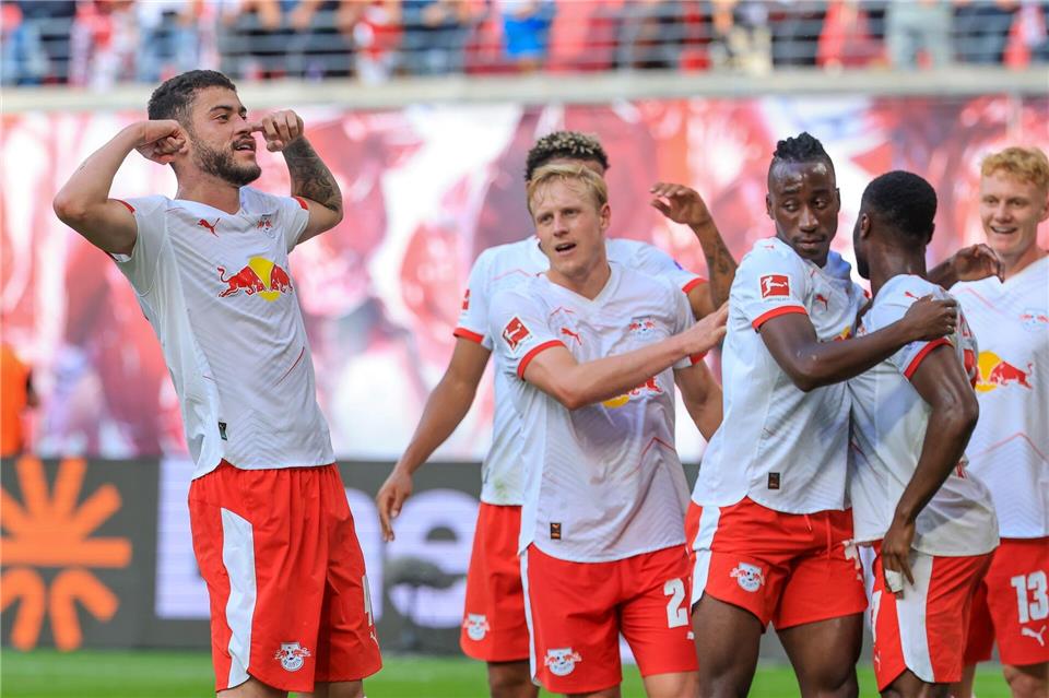 Zumindest ab und zu ließ Leipzig die Muskeln spielen. Jan Woitas/dpa