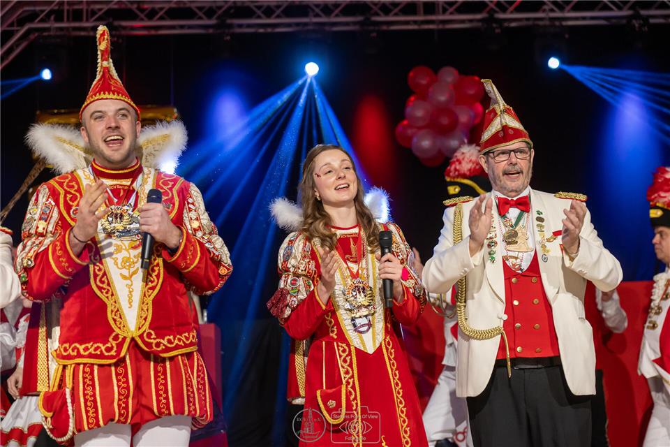 Zur Galasitzung hatte der Raesfelder Carnevalsverein am Samstag ins Festzelt in Raesfeld eingeladen.