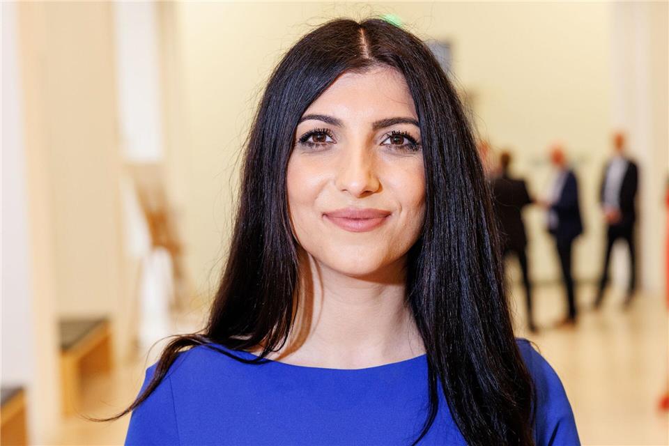 Zur Integration gehöre auch die Bereitschaft dazu und die Eigenverantwortung von Menschen mit Migrationshintergrund, sagt Seyran Papo. (Archivbild)Axel Heimken/dpa