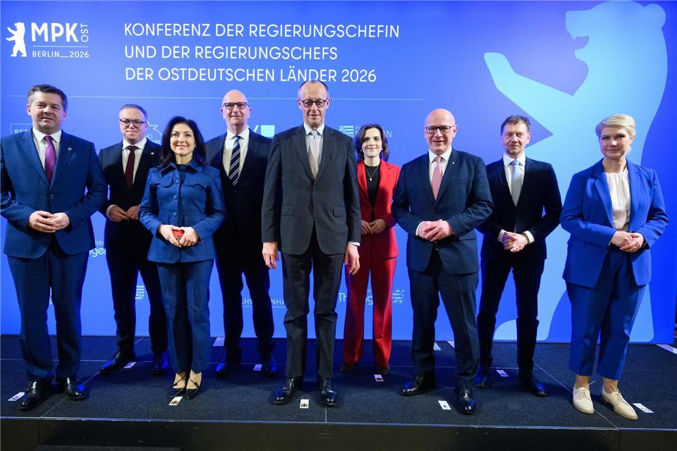 Zur Ministerpräsidentenkonferenz Ost in Berlin kam Kanzler Friedrich Merz (CDU).Bernd von Jutrczenka/dpa